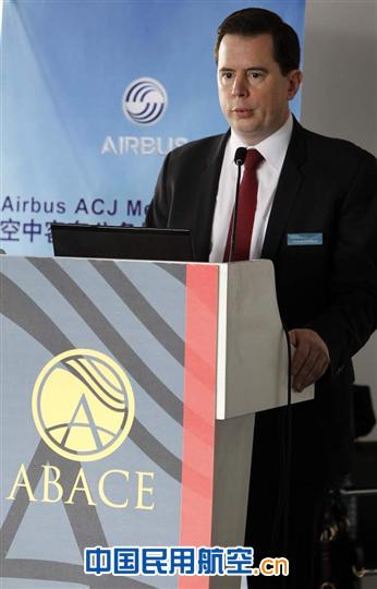 ���п�܇(ch��)����(w��)�C�������÷���(sh��)�A��Francois CHAZELLE����B���п�܇(ch��)����(w��)�Cϵ�м����Ј�(ch��ng)ǰ����